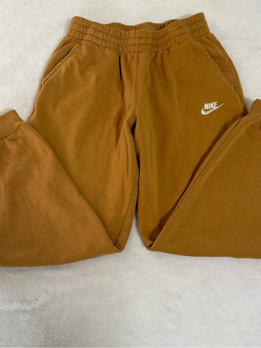 Nike Sportswear Club Fleece Kids XL Joggers Flax Brown White FD3008-224
